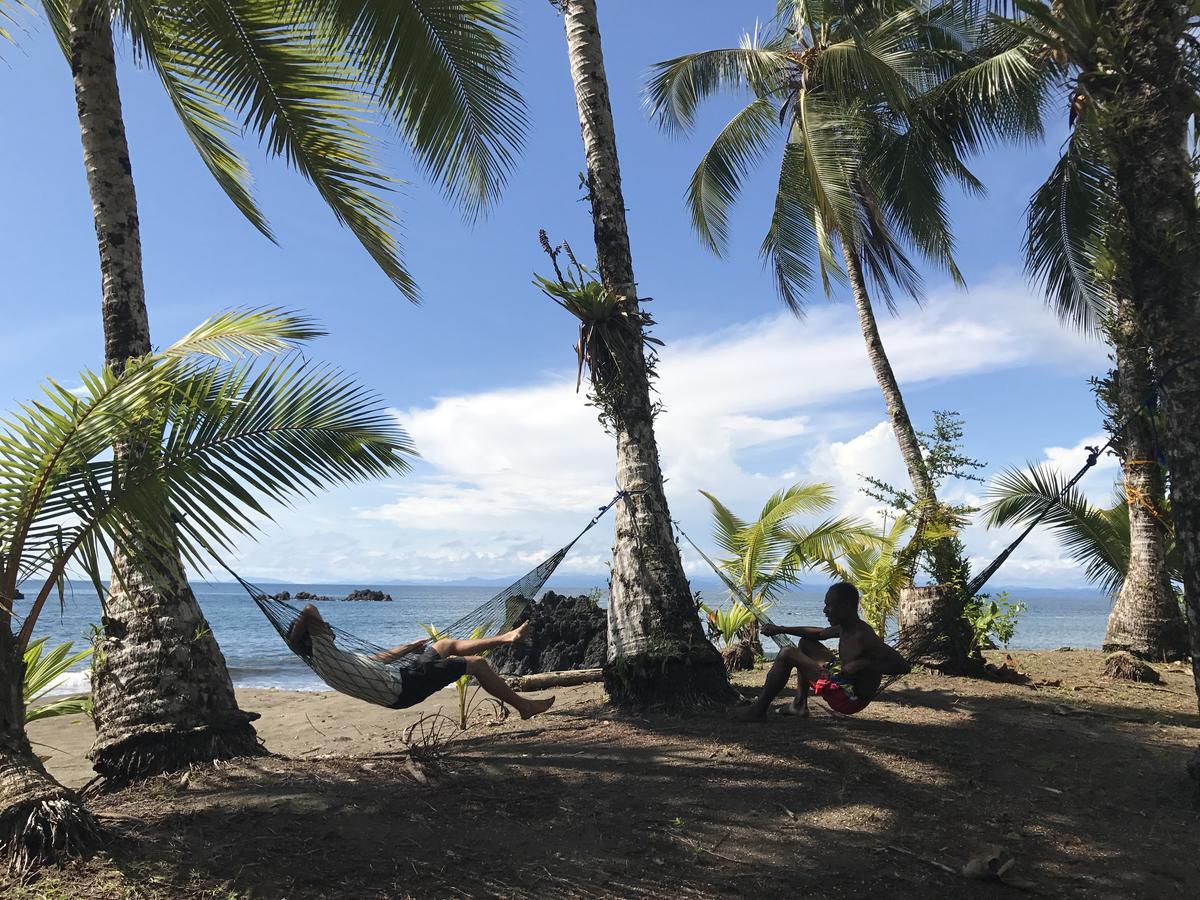 La Kuka Hotel - Nuqui Luaran gambar