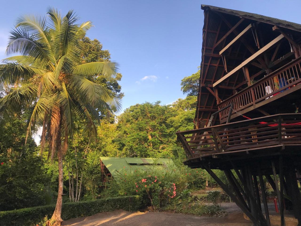 La Kuka Hotel - Nuqui Luaran gambar